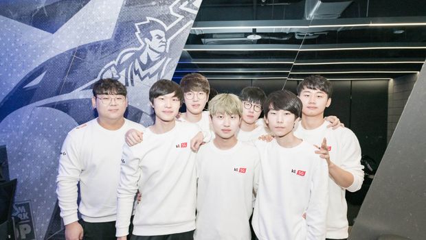 League of Legends LCK: KT Rolster upset T1