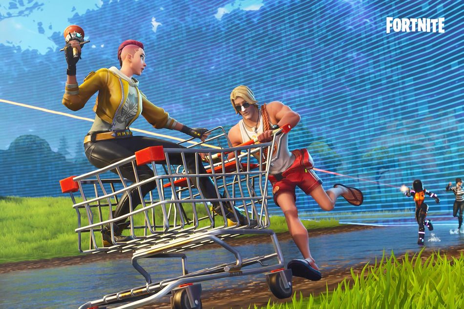 A man pushing a woman in a shopping cart in Fortnite: Battle Royale