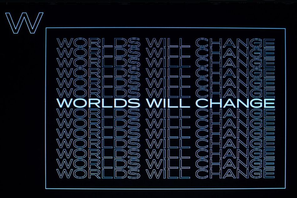 picture showing a photo with worlds will change sentence
