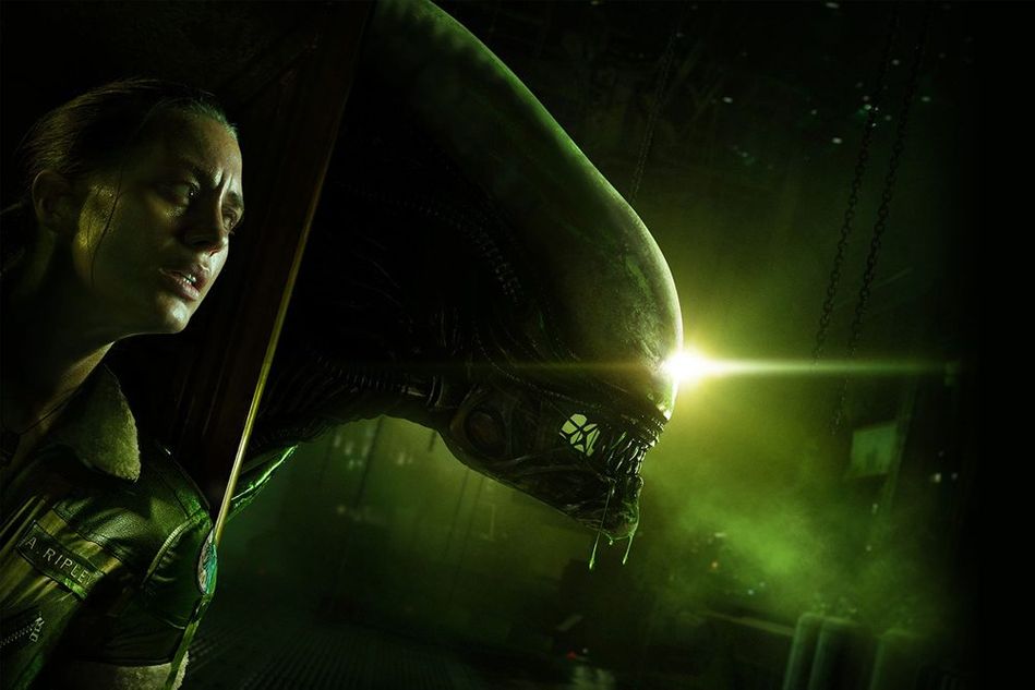 picture showing female character hiding from alien