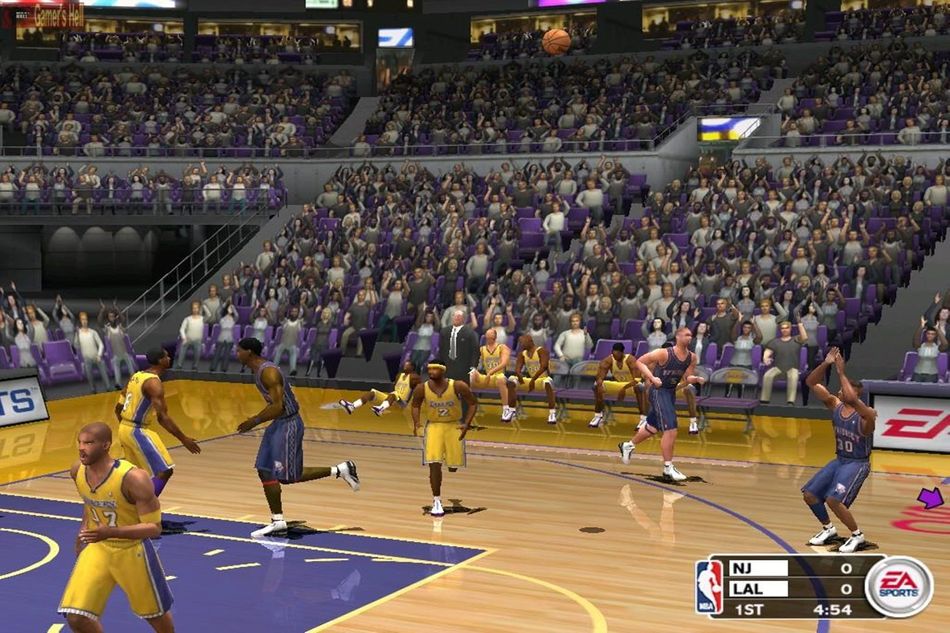 A screenshot of a match between the New Jersey Nets and LA Lakers in NBA Live 2003.