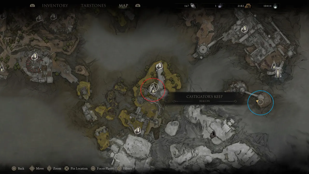 The red circle shows the beacon, while the blue circle points to the location of the weapon.