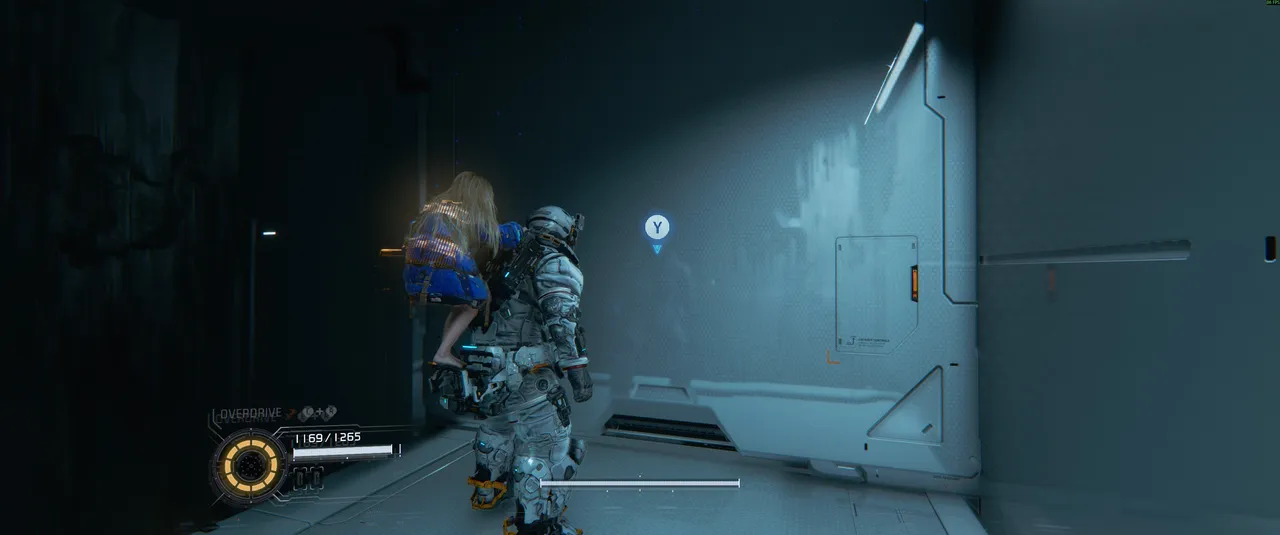 Dispel the holo-wall to enter the room with the safe box.