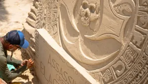 Ubisoft commissioned a massive AC Black Flag Resynced sand sculpture on a Mexican beach