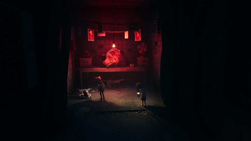 Behind the counter to the left is a hole you can go through, which will lead you to collect a collectible, the pig’s mask